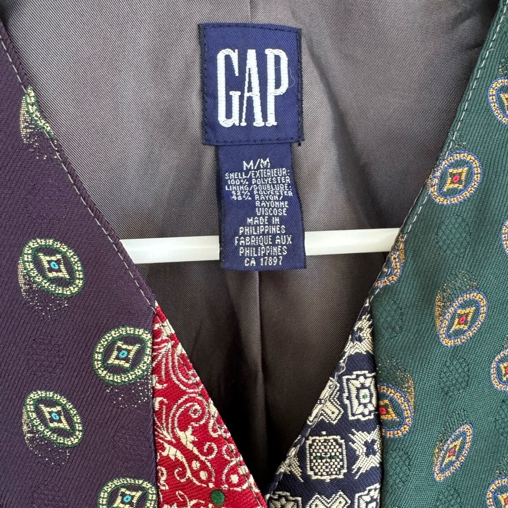 GAP patchwork patterned tie vest - Picture 3 of 4